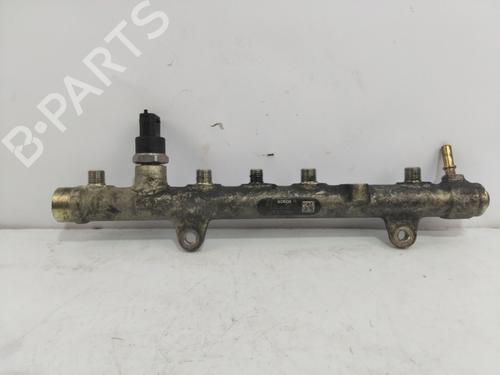 Used Injection rail RENAULT MEGANE II (BM0/1_, CM0/1_) [2001-2012]  22397178