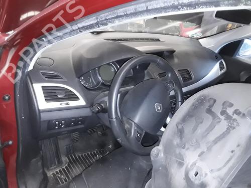 Fuse box RENAULT MEGANE III Hatchback (BZ0/1_, B3_)  | BP15470327E1