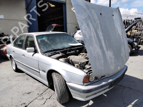 Used Parts BMW 5 (E34)  525 tds  4512221