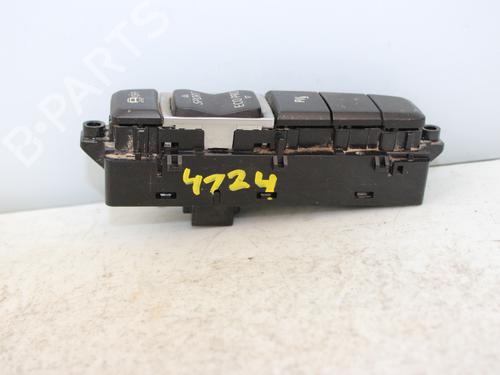 Switch BMW X1 (F48) sDrive 18 i | BP18246961I30 
