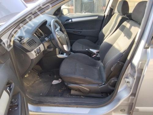 Fuse box OPEL ASTRA H (A04)  | BP22943286E1 