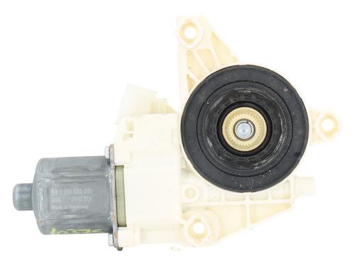 Used Right front window motor MERCEDES-BENZ GLA-CLASS (X156) GLA 200 CDI / d (156.908) (136 hp) 30555173