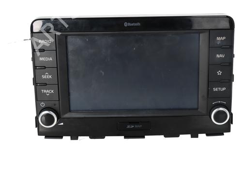 display-kia-stonic-yb-2017-32086854 main image