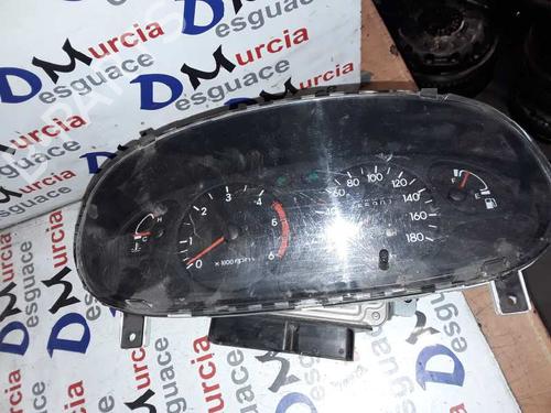 Used Instrument cluster HYUNDAI H-1 Van (A1) [1997-2008]  9289453