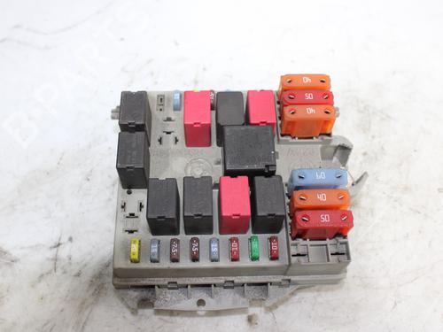 Fuse box ALFA ROMEO GT (937_) 1.9 JTD (937CXN1B) (150 hp) 17968498