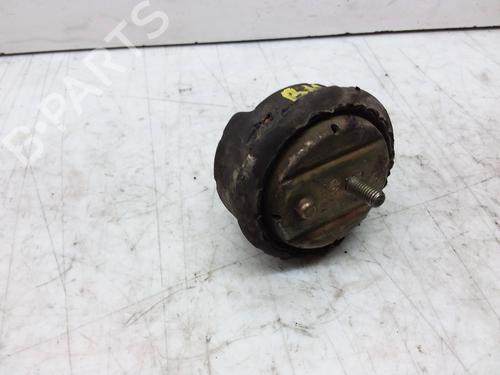 Used Engine mount BMW 3 (E46) 318 i (143 hp) 8761177
