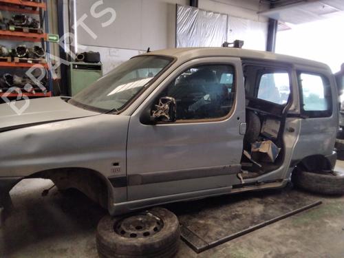 Left front door PEUGEOT PARTNER Box Body/MPV (5_, G_)  | BP17647411C2 