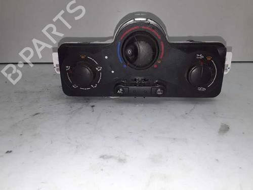 Used Climate control RENAULT CLIO III (BR0/1, CR0/1) [2005-2014]  8563511