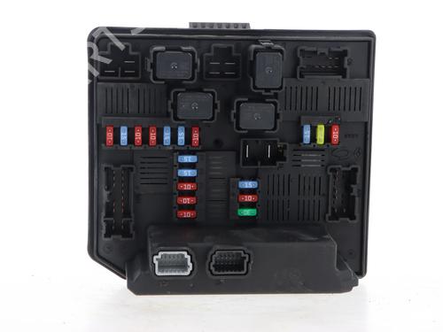 Used Fuse box Fuse box RENAULT KOLEOS I (HY_) 2.0 dCi (HY0K) (150 hp) 34628118 34628118