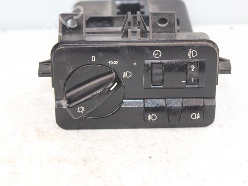 Headlight switch BMW 3 (E46) 318 d | BP16462318I24 