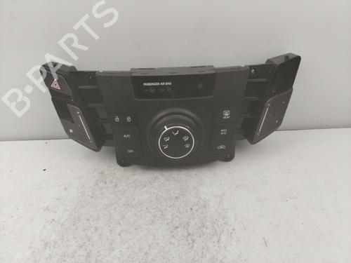 Climate control HYUNDAI i40 I (VF) 1.7 CRDi (136 hp) 17807584