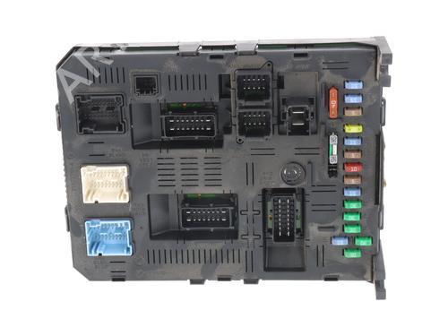 Used Fuse box CITROËN C5 II (RC_) [2004-2008]  30809915