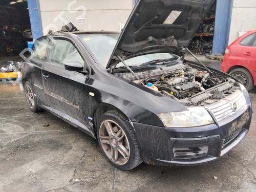 Feu arrière droit FIAT STILO (192_) 1.9 JTD (192_XE1A) | BP29982658C35