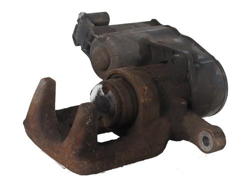 BP37439613M106 main image