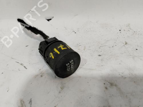 Used Switch RENAULT CAPTUR I (J5_, H5_) 1.2 TCe (J5AU) (132 hp) 28598006