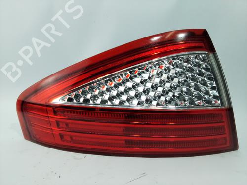 Used Left taillight FORD MONDEO IV (BA7) [2007-2015]  29396013