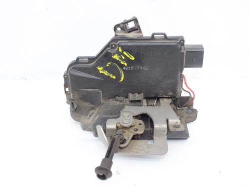 Høyre foran lås AUDI A4 B5 (8D2) [1994-2001]  15880635