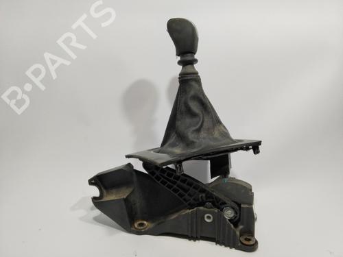Used Gear lever RENAULT KOLEOS I (HY_) 2.0 dCi (HY0K) (150 hp) 28537050