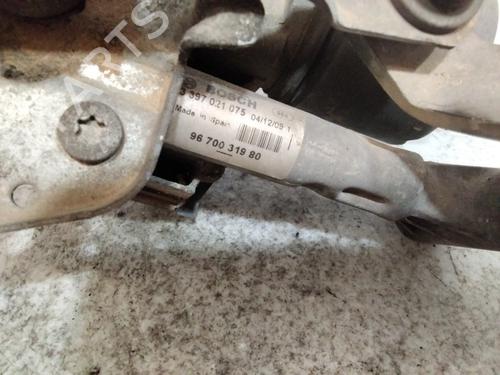 Front wiper motor PEUGEOT 407 (6D_)  | BP27223522M29 