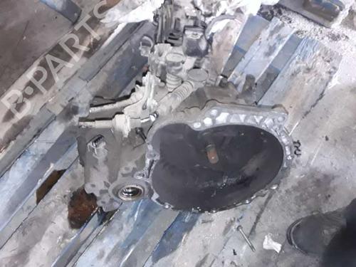 Used Gearbox KIA CERATO I Saloon (LD) 1.6 (105 hp) 8565765