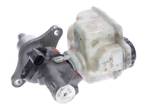 Brake master cylinder AUDI A3 Sportback (8PA) 1.4 TFSI | BP29905865M77