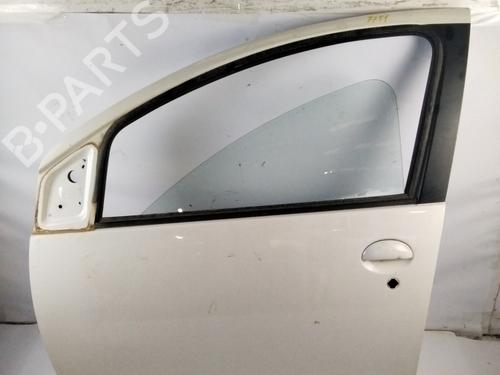Used Left front door TOYOTA AYGO (_B1_) 1.0 (KGB10_, KGB10R) (68 hp) 21661730