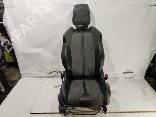 Used Right front seat PEUGEOT 3008 II SUV (MC_, MR_, MJ_, M4_) [2016-2026]  31917295