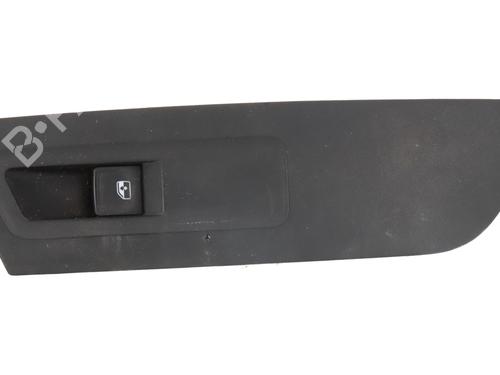 Used Right front window switch SKODA KAROQ (NU7, ND7) [2017-2025]  30271726