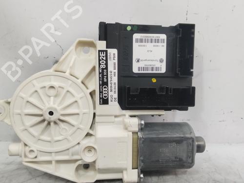 Rudehejsemotor bagstkærm højre AUDI A3 (8P1) [2003-2013]  26222374