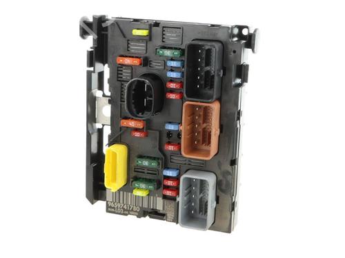 Used Fuse box Fuse box CITROËN C3 I (FC_, FN_) 1.1 i (60 hp) 39100108 39100108
