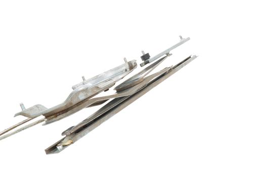 Rudehejsemekanisme ventre foran RENAULT MEGANE III Hatchback (BZ0/1_, B3_) 1.5 dCi | BP30961821C22 