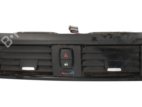 Used Air vent BMW 1 (F21) 116 d (116 hp) 30661635