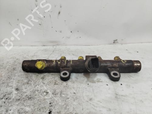 Used Injection rail RENAULT MEGANE II (BM0/1_, CM0/1_) [2001-2012]  26961070