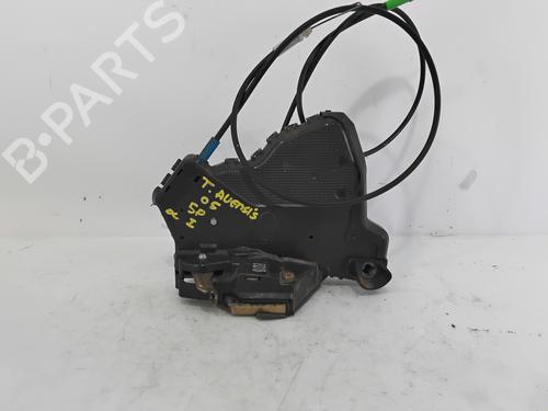 Used Front left lock TOYOTA AVENSIS (_T25_) [2003-2008]  29476109