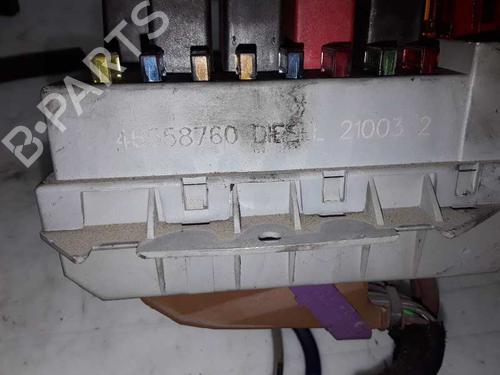 Fuse box ALFA ROMEO 147 (937_) 1.9 JTD 16V (937.AXG1B, 937.BXG1B) | BP8568881E1 