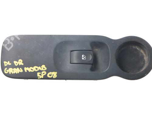 Used Right front window switch Right front window switch RENAULT MODUS / GRAND MODUS (F/JP0_) 1.5 dCi (JP0G, JP0H) (106 hp) 32470282 32470282
