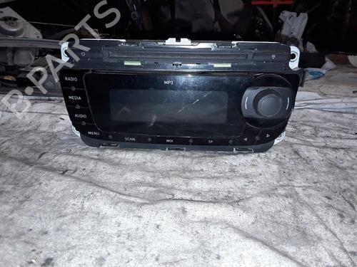 Used Radio SEAT LEON (1P1) 1.9 TDI (105 hp) 8560141
