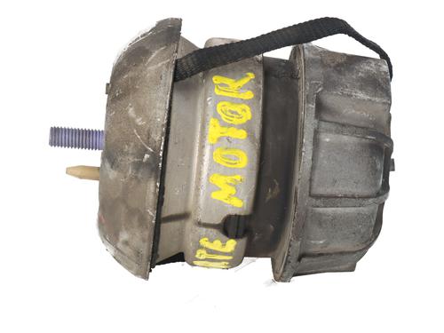 Used Engine mount Engine mount JAGUAR S-TYPE II (X200) 2.7 D (207 hp) 34537868 34537868