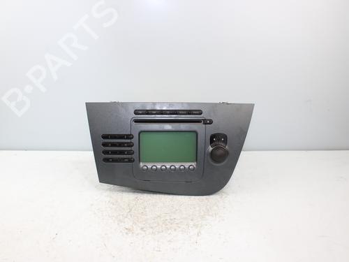 Used Radio SEAT TOLEDO III (5P2) [2004-2009]  18264160