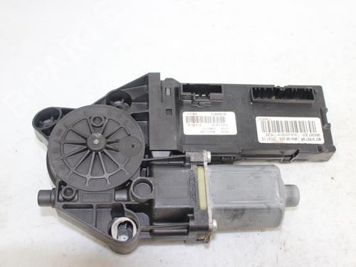 Used Left front window motor RENAULT MEGANE III Hatchback (BZ0/1_, B3_) 1.5 dCi (106 hp) 17718245