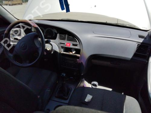 Left front window switch HYUNDAI ELANTRA III Saloon (XD) 2.0 CRDi | BP35975965I27 - Image 8
