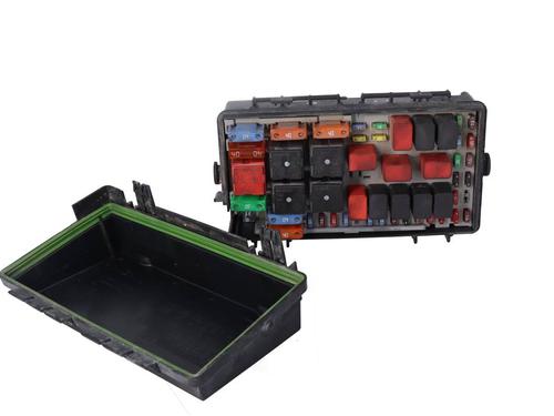 Used Fuse box Fuse box FIAT GRANDE PUNTO (199_) 1.3 D Multijet (75 hp) 40007207 40007207