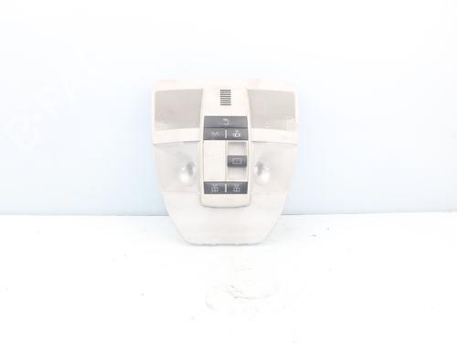 Used Interior roof light MERCEDES-BENZ B-CLASS Sports Tourer (W245) B 180 CDI (245.207) (109 hp) 17192159