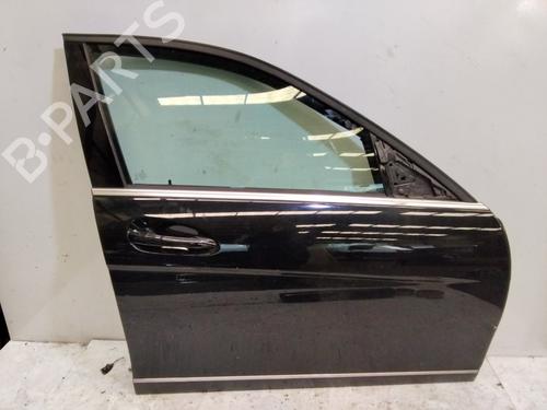 Used Right front door MERCEDES-BENZ C-CLASS (W204) [2007-2015]  18488234