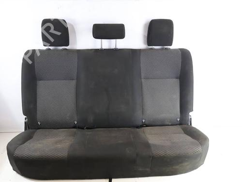 rear-seat-toyota-hilux-viii-platformchassis-_n1_-2015-40154254 main image