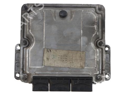 Used Engine control unit (ECU) Engine control unit (ECU) RENAULT SCÉNIC I MPV (JA0/1_, FA0_) 1.9 dTi (JA1U) (80 hp) 34404561 34404561