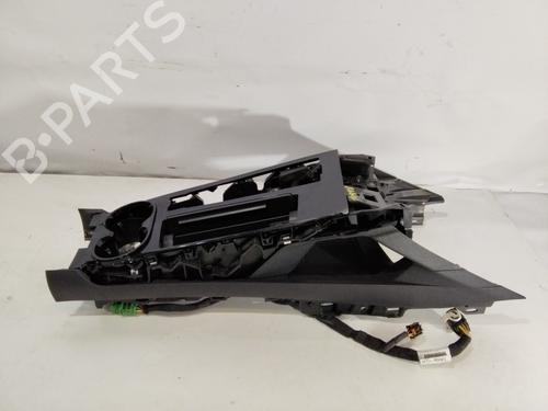 Console central PEUGEOT 508 SW II (FC_, FJ_, F4_) [2018-2026]  32360774