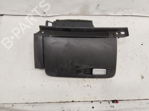 Used Glove box AUDI A1 (8X1, 8XK) 1.6 TDI (90 hp) 26401580
