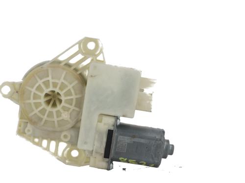 Used Right front window motor SKODA RAPID (NH3, NK3, NK6) 1.6 TDI (115 hp) 31309726