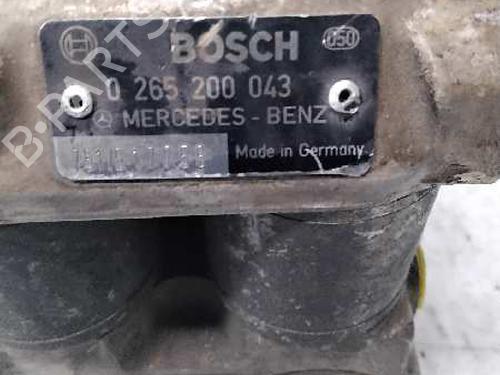 Used ABS pump MERCEDES-BENZ E-CLASS (W124) [1993-1996]  8572875